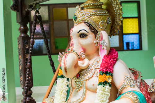 Ganesh Greeting showing photograph of lord ganesha idol photo