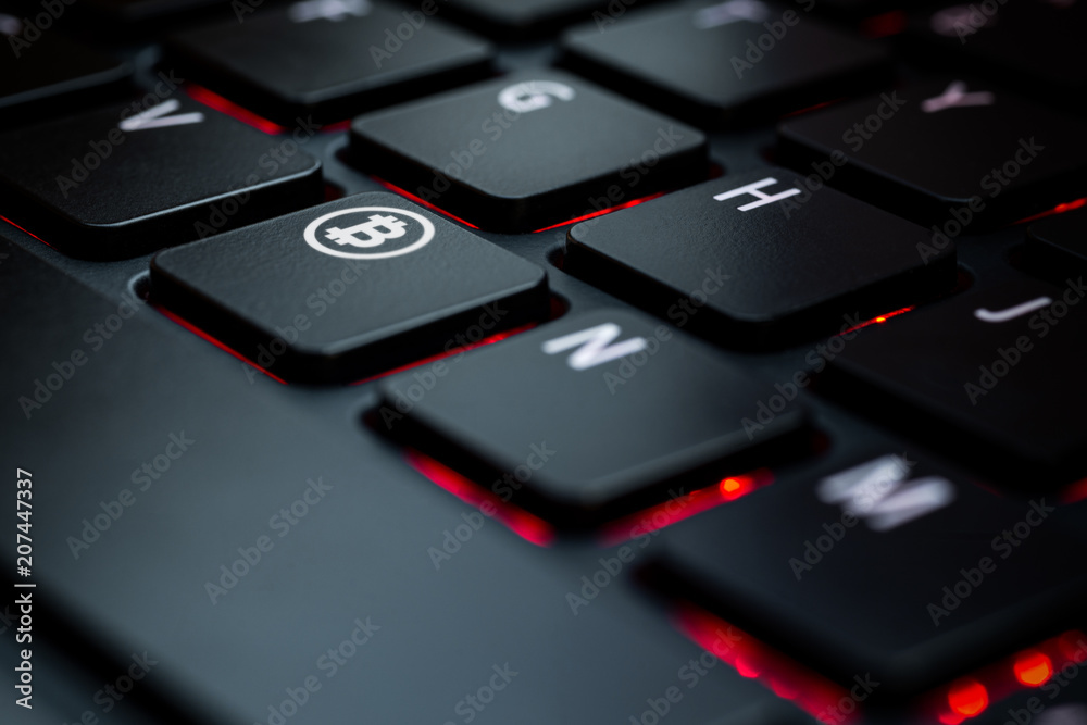 Teclado computación con tecla bitcoin Teclado computación con tecla bitcoin