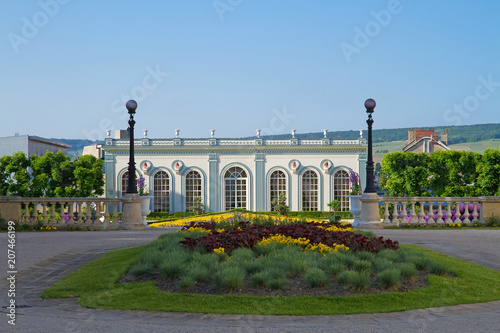 Avenue de Champagne in Épernay photo