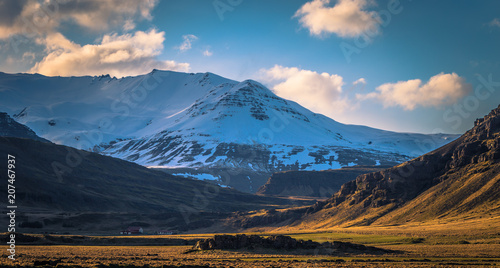 Icelandic wilderness - May 05  2018  Mountains in the wilderness of Iceland