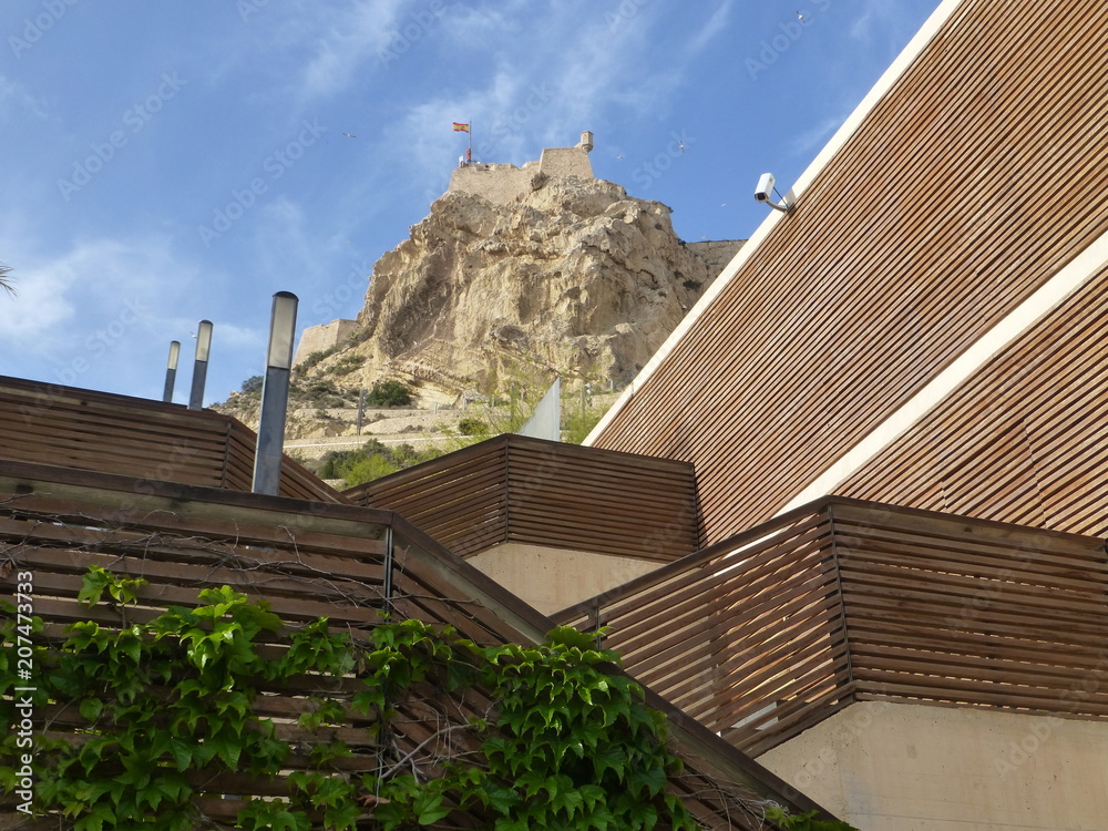 Alicante,ciudad costera de la Comunidad Valenciana en España Alicante,ciudad costera de la Comunidad Valenciana en España