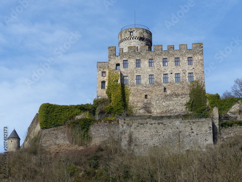 Burg Pyrmont bei Roes / Maifeld