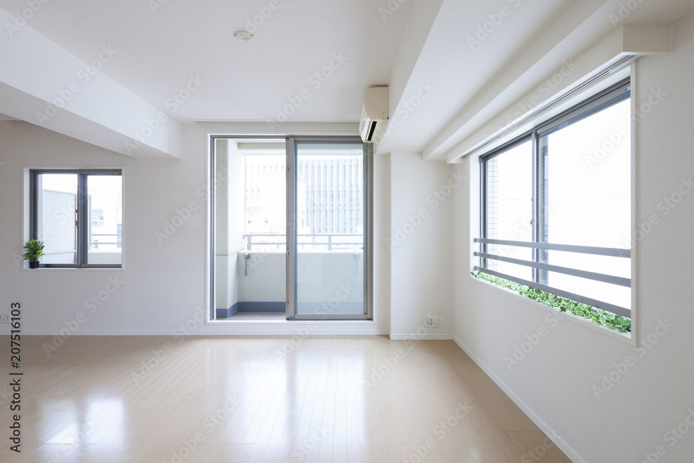 窓のある白い部屋 窓のある白い部屋