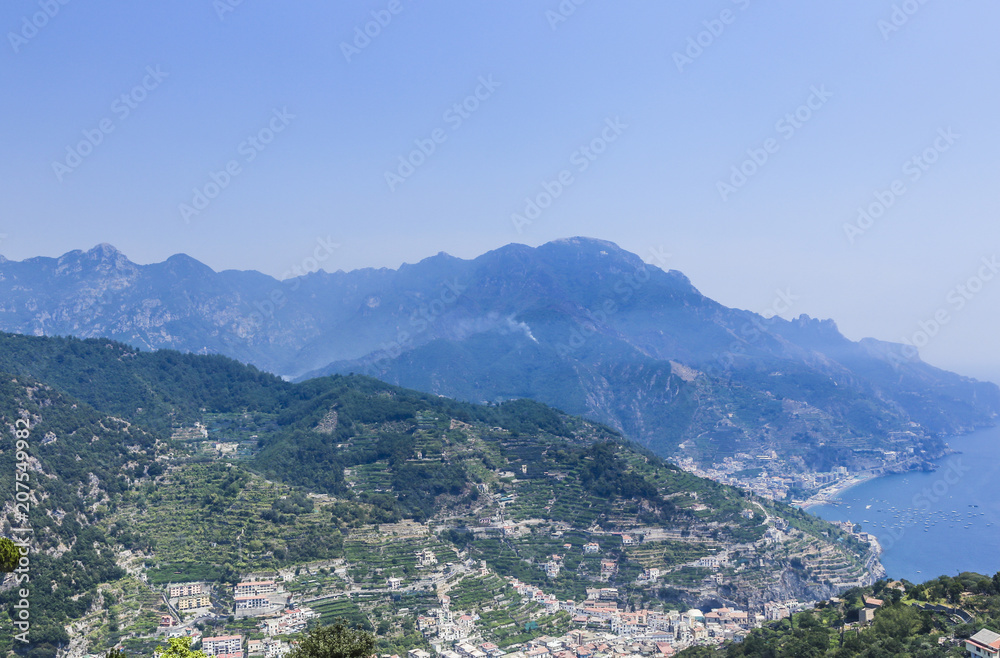 Obraz premium Scenery with mountains and Tyrrhenian sea in Ravello village, Amalfi coast, Italy