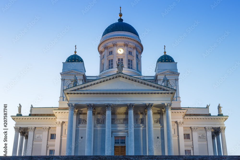 Helsinki Finnland Dom Kathedrale Kirche Tuomiokirkko Abend Nacht Reise Reisen