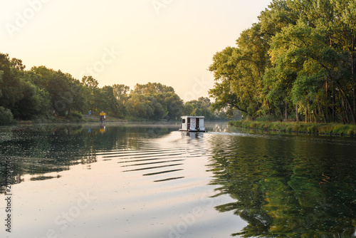 Foto Hausboot auf der Havel bei Hohennauen