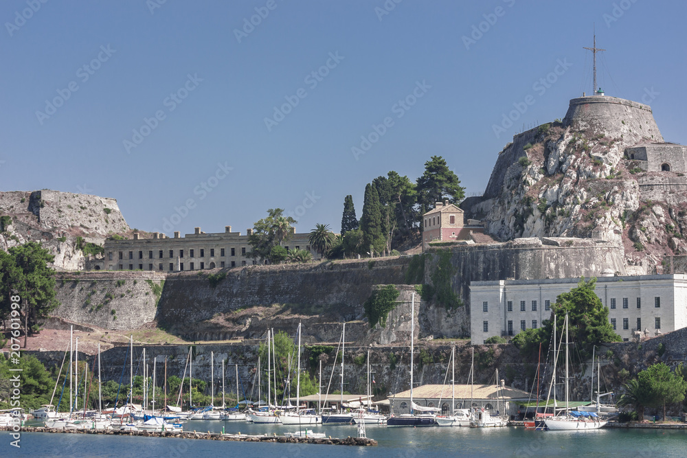 Naklejka premium Old fortress on corfu island seen from the sea