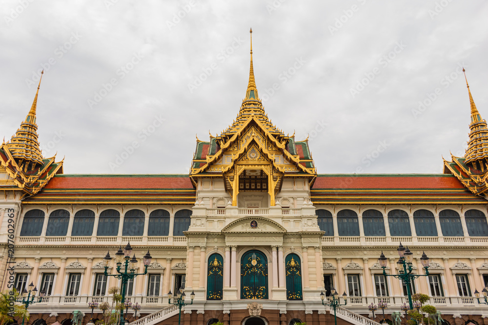 Naklejka premium Temple of the Emerald Buddha is Wat Phra Kaew or Wat Phra Si Rattana Satsadaram. It is regarded as the most sacred Buddhist temple (wat) in Thailand.