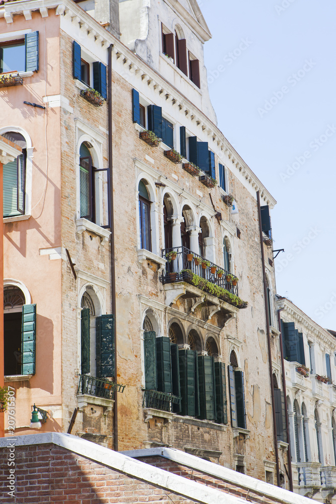 buildings in venice