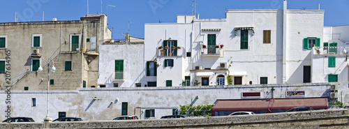 house fronts at Monopoli © leopold