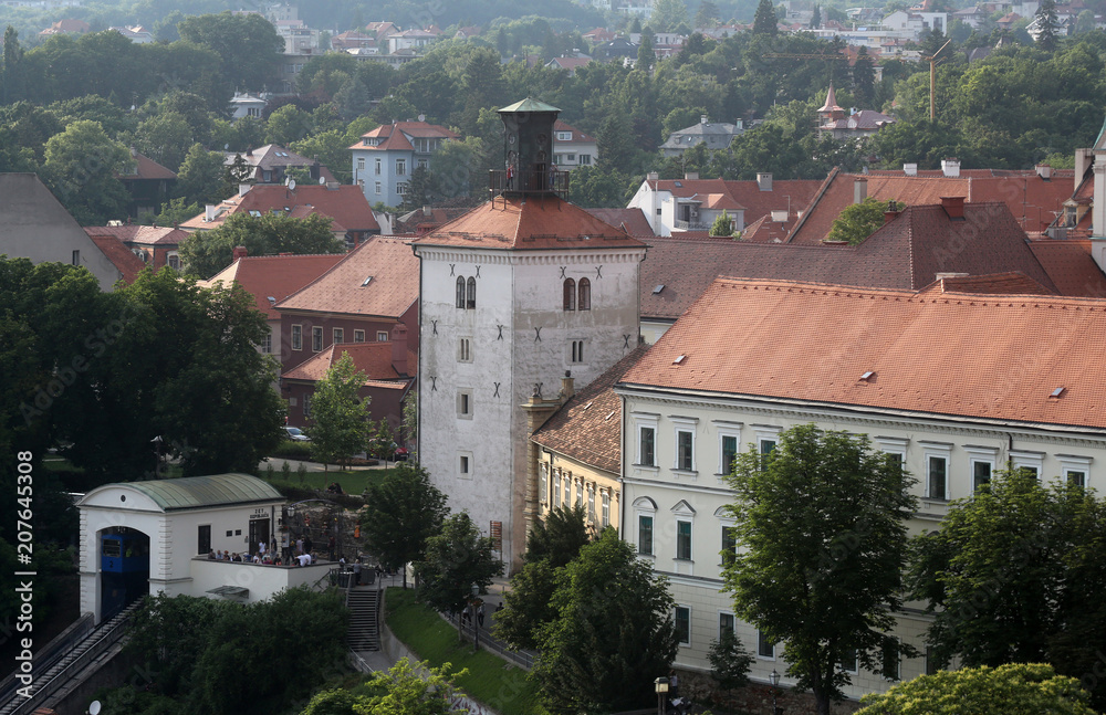 View of Lotrscak Tower, fortified tower located in old part of Zagreb called Gradec, Croatia View of Lotrscak Tower, fortified tower located in old part of Zagreb called Gradec, Croatia