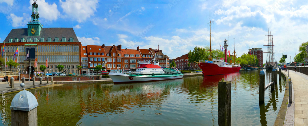 Emden im wunderschönen Ostfriesland  - obrazy, fototapety, plakaty 