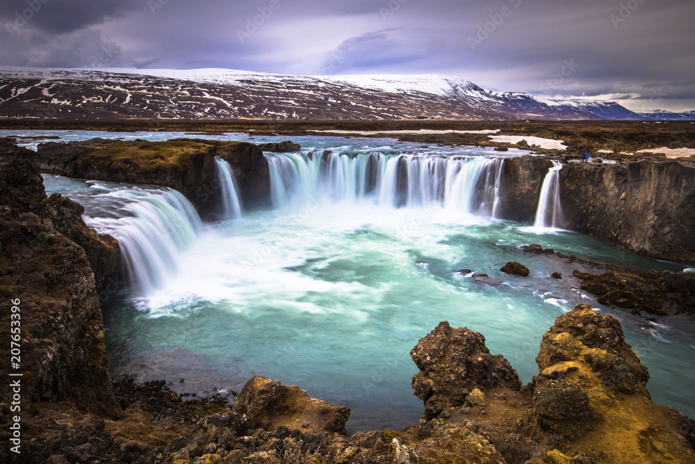 Fototapeta premium Godafoss - May 07, 2018: Godafoss waterfall, Iceland