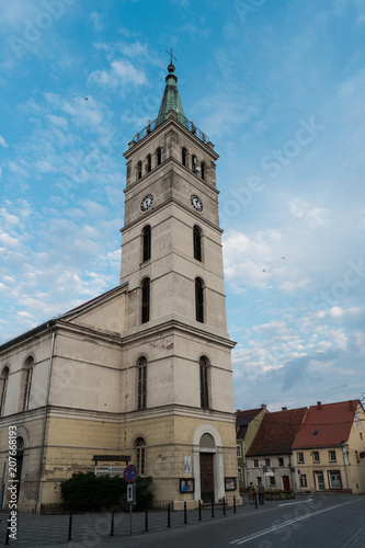 Rynek w Sławie. Kościół św. Michała Archanioła