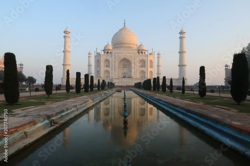 Morning in Taj Mahal