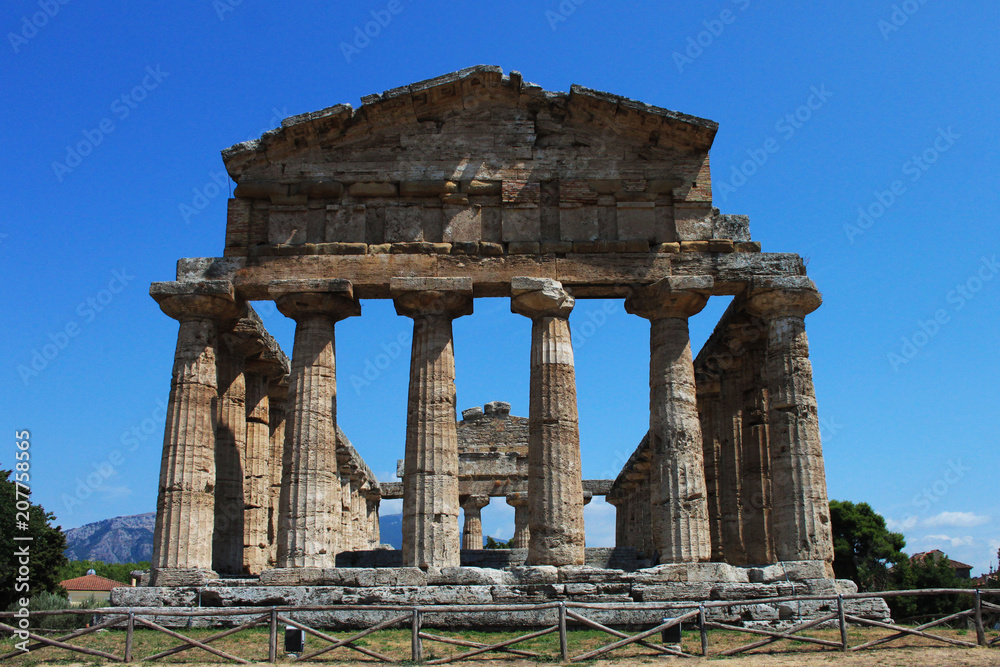 Paestum - Tempio di Athena