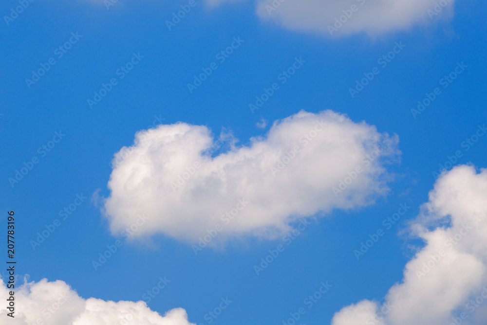 Obraz premium Peaceful clouds in the sky.