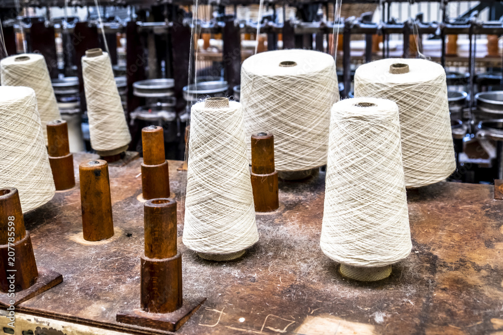 Obraz premium Traditional wool reels of the british waving and textile industry