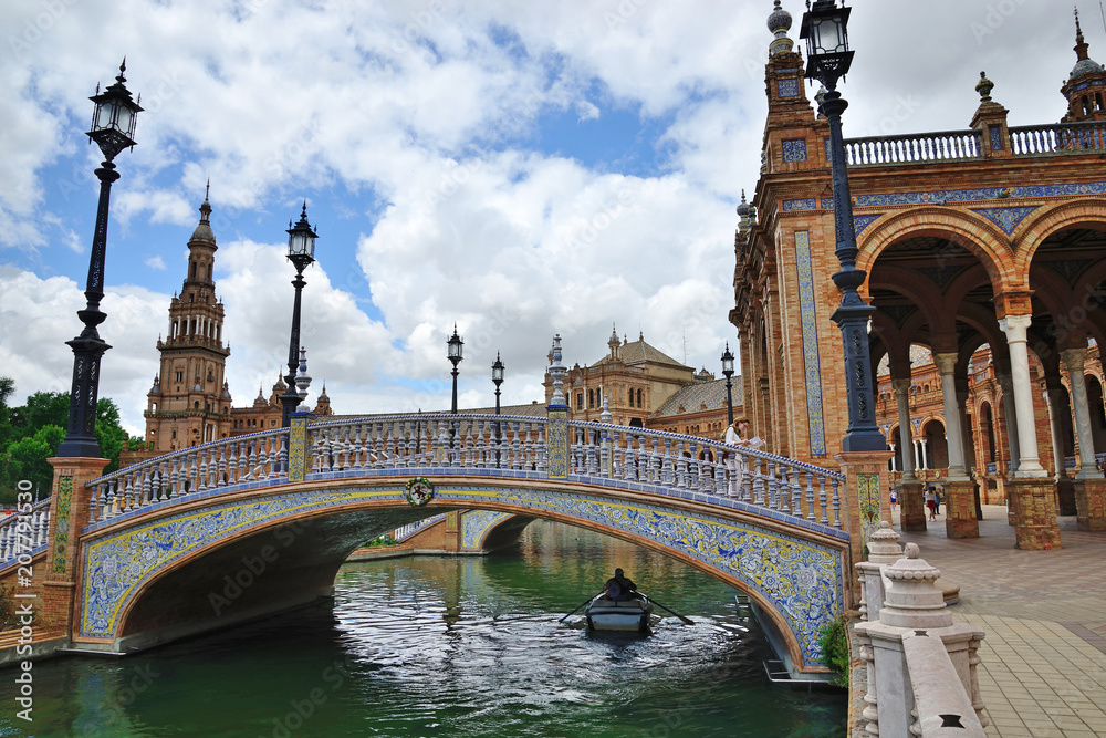 Naklejka premium Seville, Spain - May 25, 2018: Plaza de España in Seville.