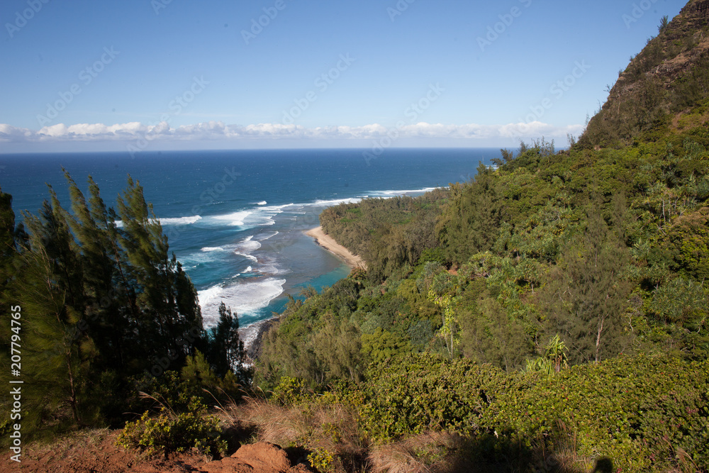 Na Pali Coastline, Cliffs, and Ocean on Kauai