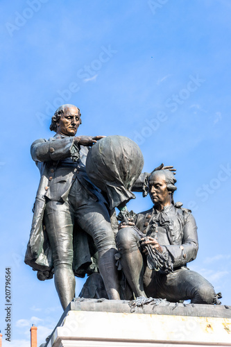 Statue des frères Montgolfier à Annonay