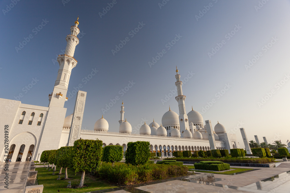 sheikh zayed mosque, abu dhabi