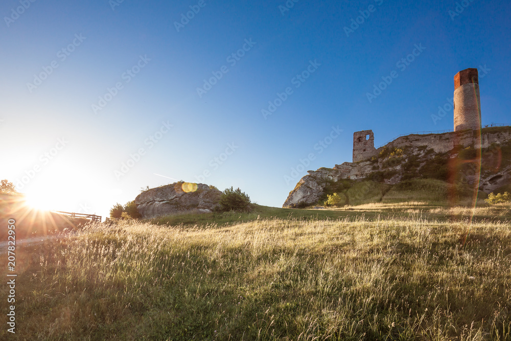 Olsztyn Castle is favourite camping destination in Jura region