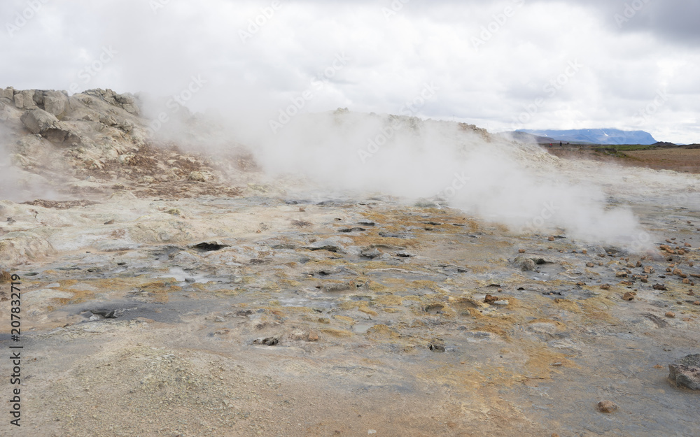 Fumarolen-Landschaft im Geothermalgebiet Námaskarð – Hverir / Nord-Island 