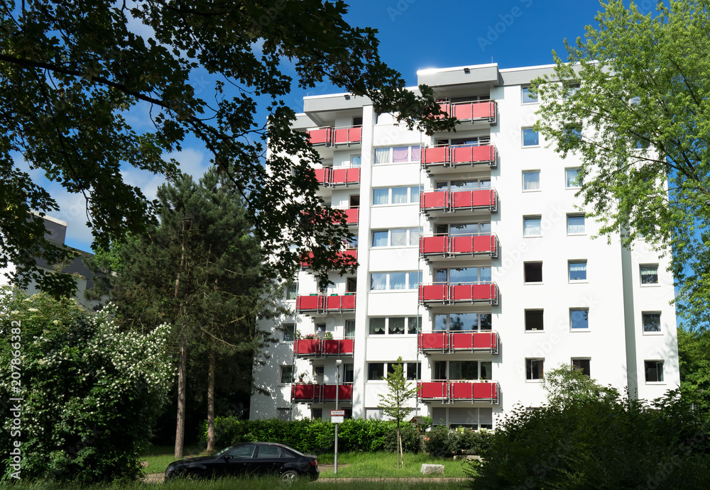Mehrfamilienhaus