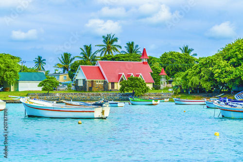 Obraz na płótnie View of Red church at Cap Malheureux, Mauritius Island w salonie