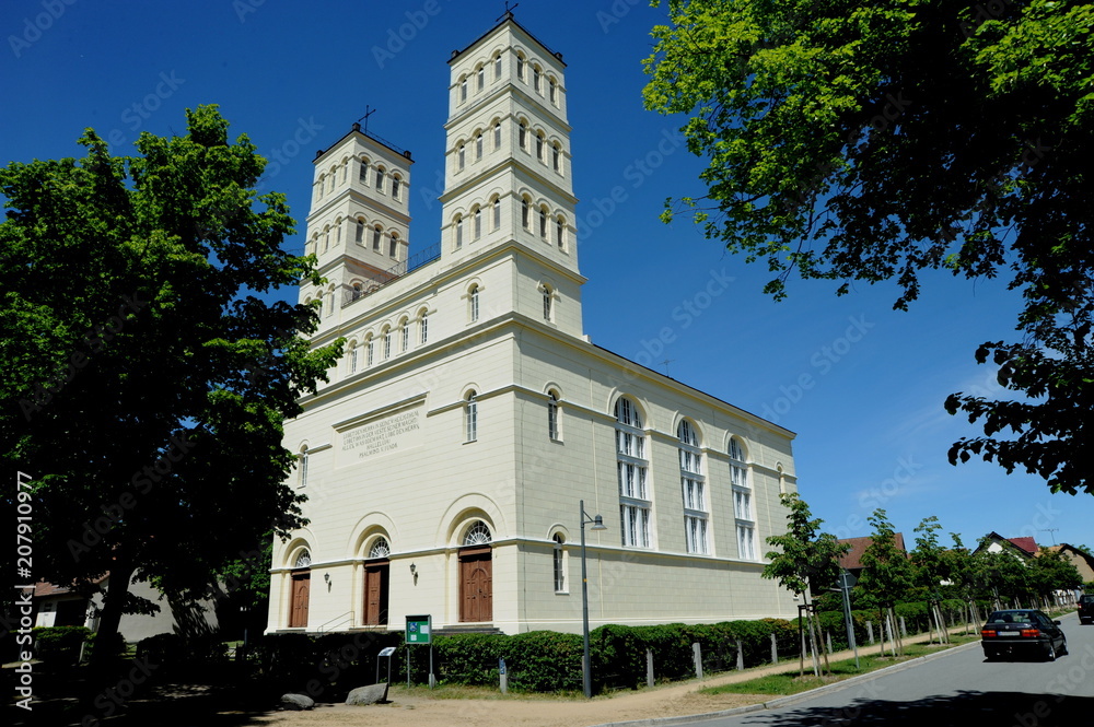 Kirchenbau in Straupitz, Brandenburg