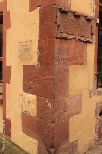 Historische Hochwassermarken des Main in der Wertheimer Altstadt