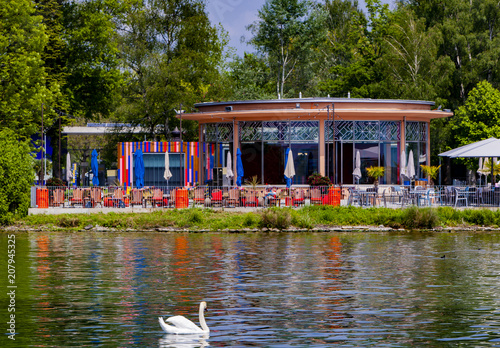 Canvas Print Town Verkehrshaus Lido on Lucerne lake