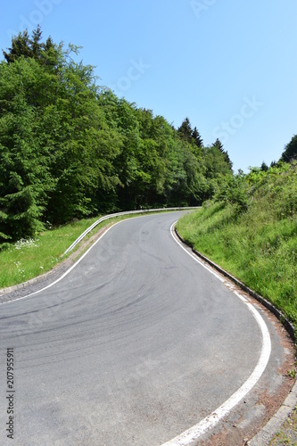 Sepentinen in der Eifel photo