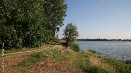 Sponda sul fiume Mincio Mantova