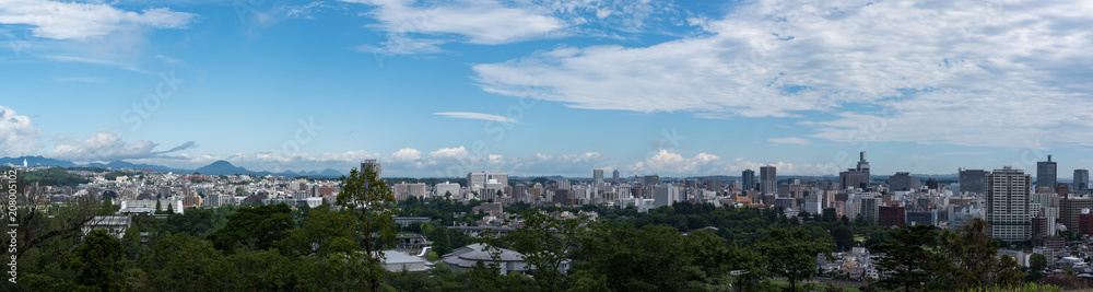 仙台城跡から見下ろす仙台の街並み　パノラマ