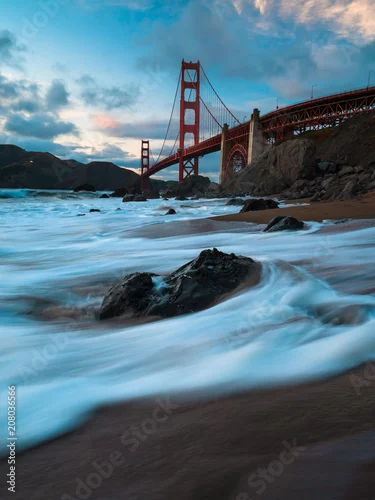 Obraz Marshall's Beach i widok na most Golden Gate