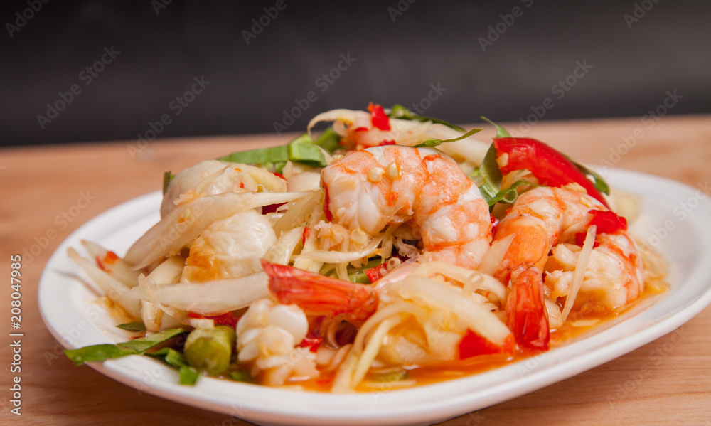 Papaya salad with shrimp (Som Tam)