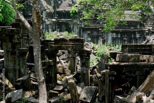 CAMBODIA SIEM REAP ANGKOR BENG MEALEA TEMPLE