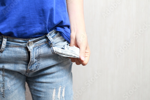 Obraz na płótnie woman no money w salonie