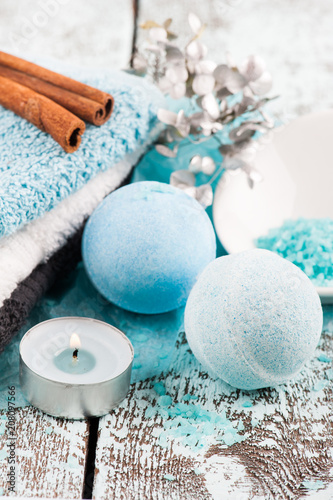 SPA composition with bath bombs