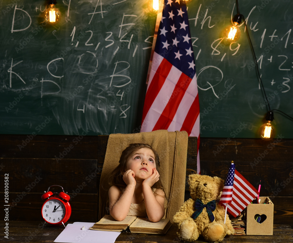 Tutor he must also have the parents trust. US flag and a blackboard. Little help can get student back on track. Education university and school system in The United States of America - obrazy, fototapety, plakaty 