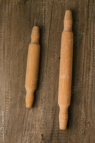 two rolling pins lie on the table