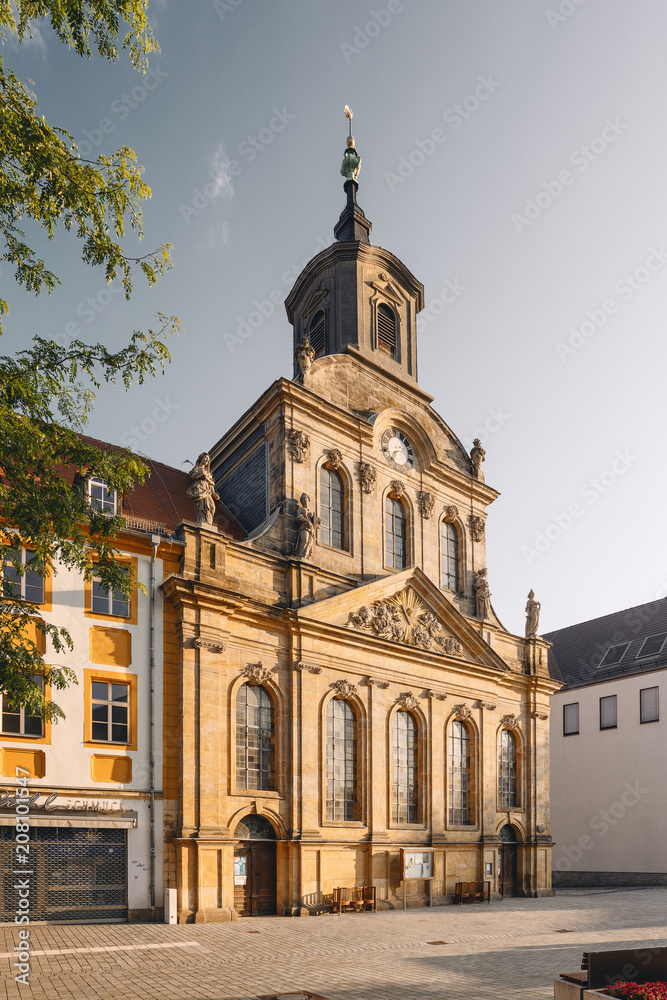 Evangelische Kirche in Bayreuth bei Sonnenaufgang Evangelische Kirche in Bayreuth bei Sonnenaufgang