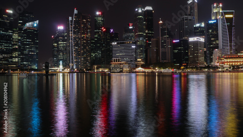 Panorama Singapuru nocą