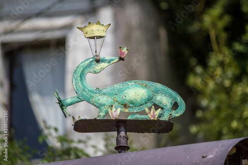 Plaque en métal bombé représentant une salamandre royale près du château d'Amboise 