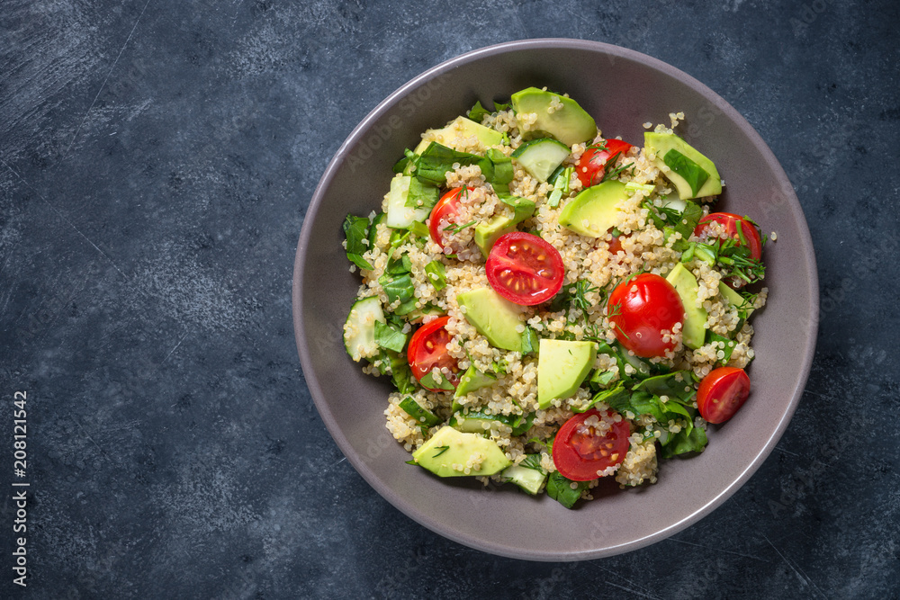 Quinoa salad with spinach, avocado and tomatoes Quinoa salad with spinach, avocado and tomatoes