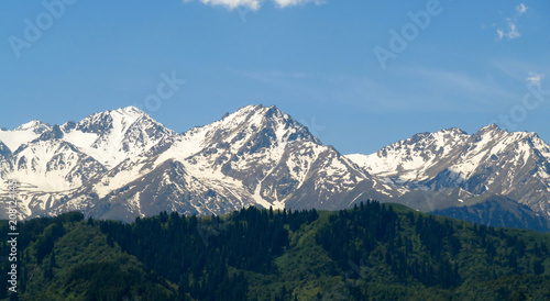 Almaty - Tien Shan ridge Zailiysky Alatau © Veniamin Kraskov