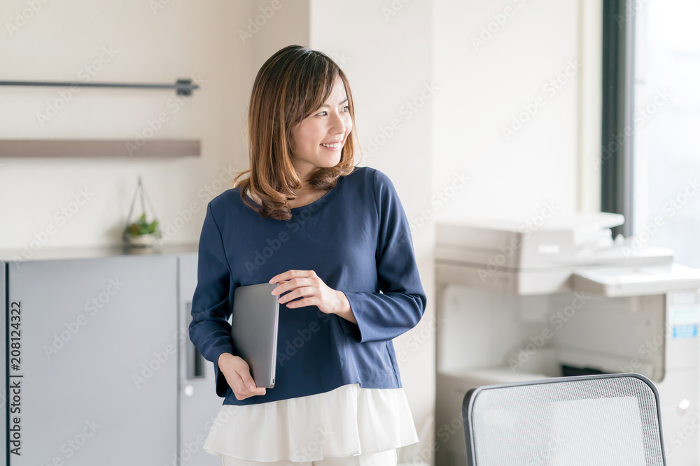 ビジネス・女性 ビジネス・女性