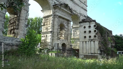 tomb of Evrisak photo